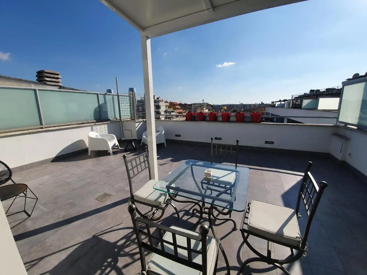 Penthouse 41 In Trastevere With Big Terrace Roma 0*,