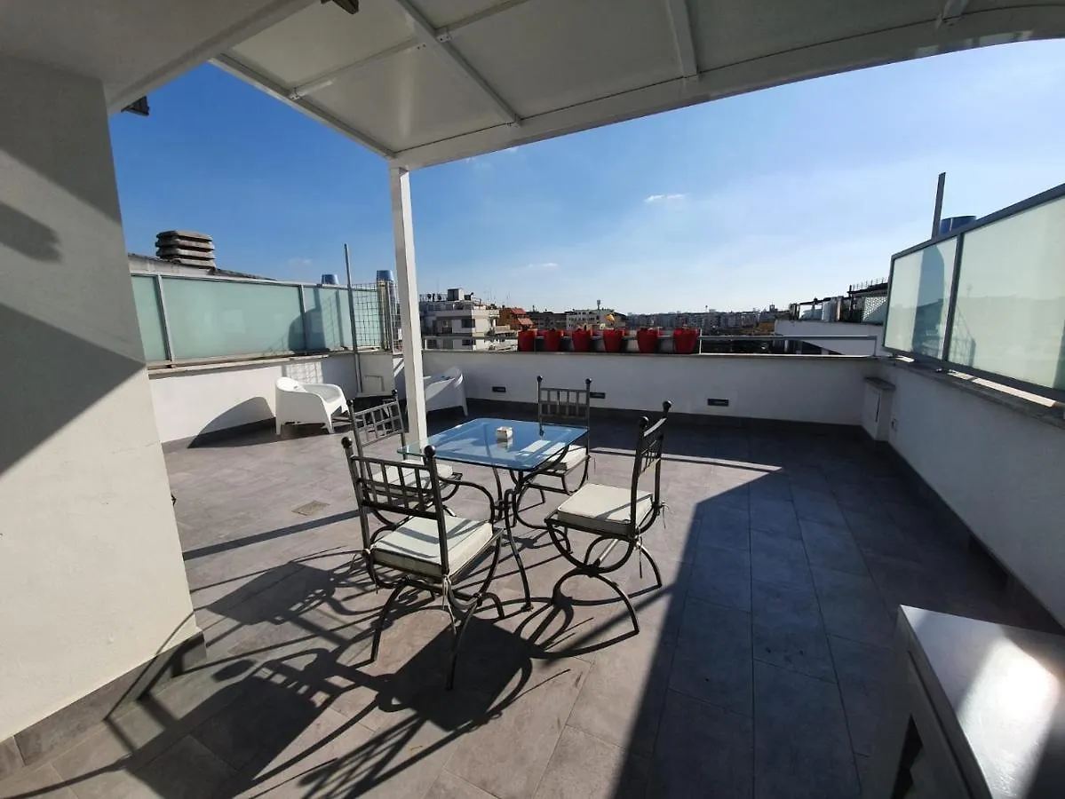 Penthouse 41 In Trastevere With Big Terrace Roma Apartamento